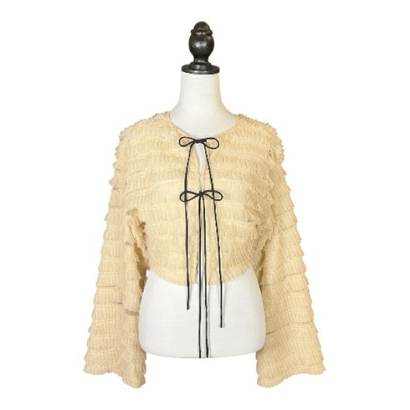 Urban Outfitters Kimchi Blue NWT Cream Tiered Ruffle Textured Tie Back Top L - Picture 3 of 10